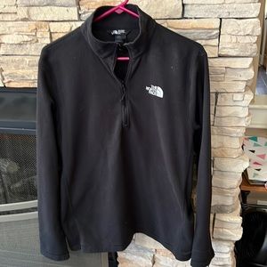 Women’s The North Face fleece 1/4 zip size Medium